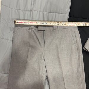 Theory Men's Gray Flat Front Shorts